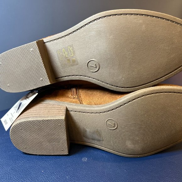 George SLOUCH BOOTS IN TOBACCO SUEDE, WRINKLED MID-CALF, LOOSE, LOW HEEL - Picture 7 of 10